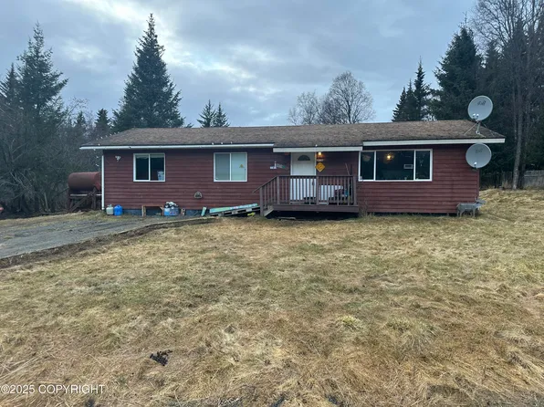 2130 Frisbee Ct, Homer, AK 99603