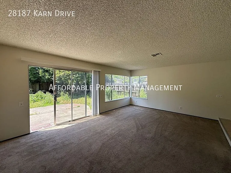 28187 Karn Dr — Photo 5