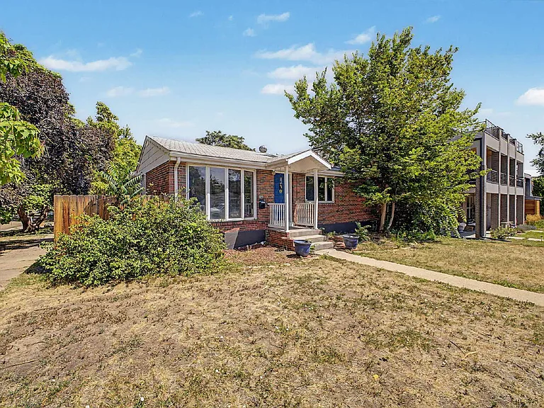 3151 W 25th Ave — Photo 2