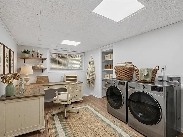 1714 S Johnson Ferry Rd NE — Photo 32