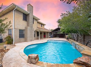 2804 Meadow Briar Cir, Bryan, TX 77802