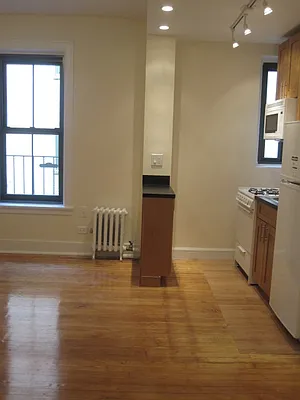 Rented by City & Suburban | media 41