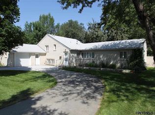 1009 Obie Sue Ave, Worland, WY 82401