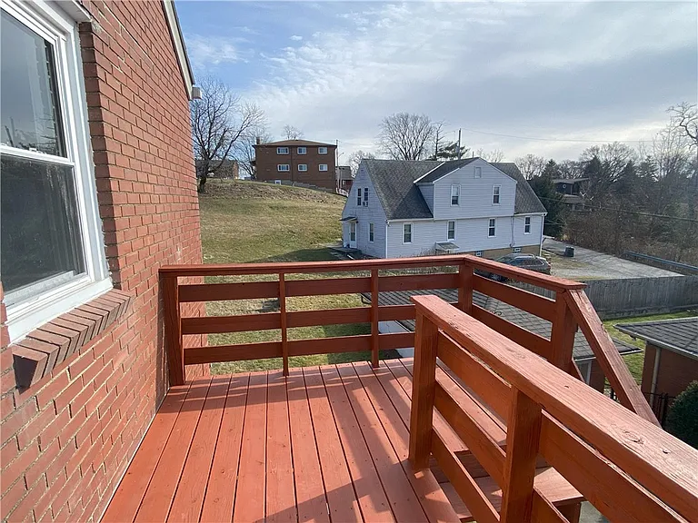 1025 Logan Rd — Photo 29