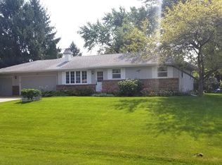 601 Windfield Ln, Machesney Park, IL 61115