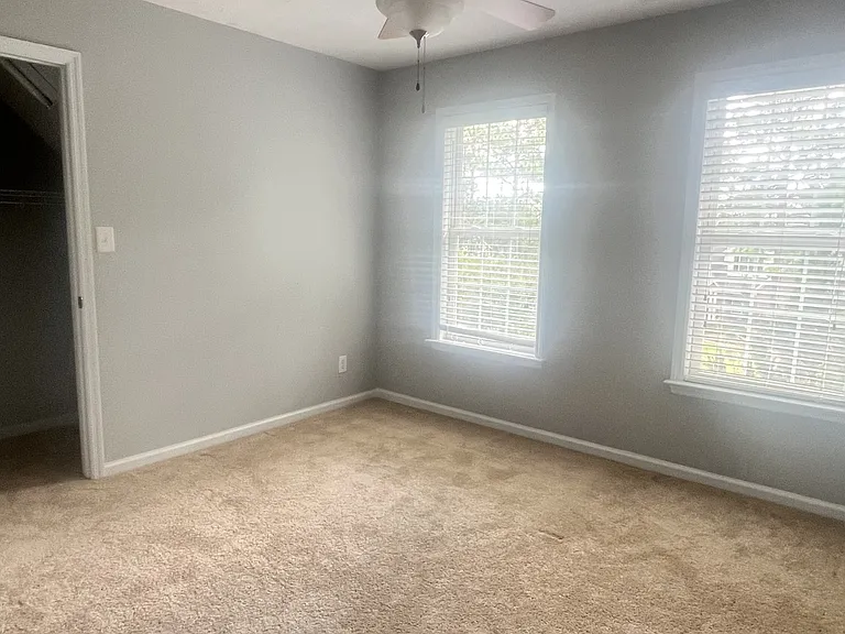 529 Carolina Way — Photo 16