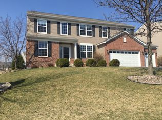 3130 Mulligan Ln, Chaska, MN 55318