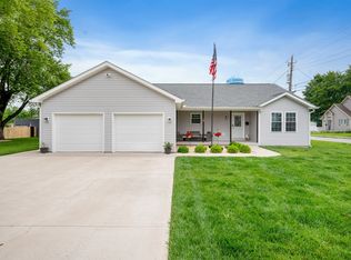 284 E Silver St, Knightstown, IN 46148