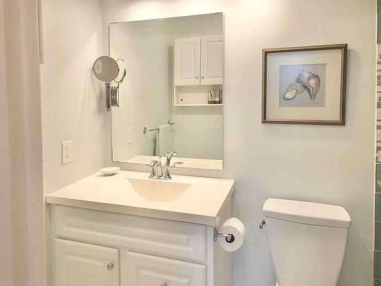 110 Shore Ct #112B — Photo 12