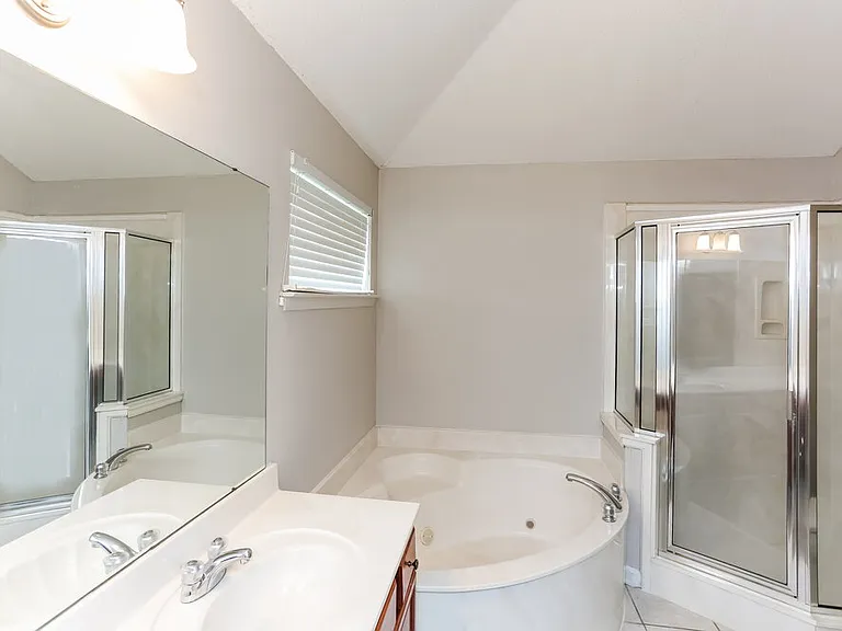 1142 Red Fern Cir W — Photo 12