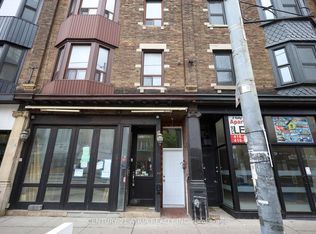 613 College St #3, Toronto, ON M6G1B5