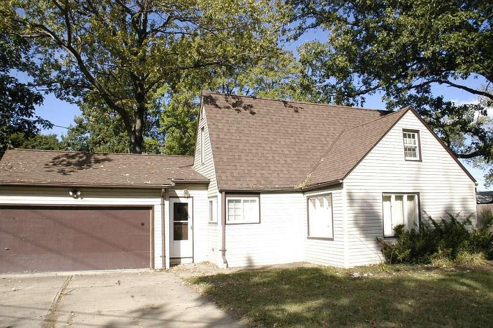 34337 Lake Shore Blvd, Timberlake, OH 44095 | Zillow