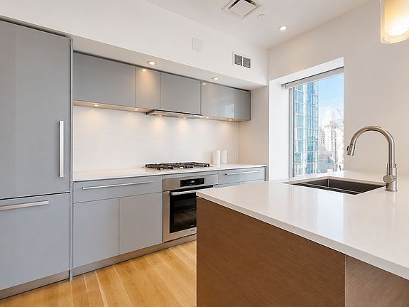 5th image of 123 3rd Ave APT 6A