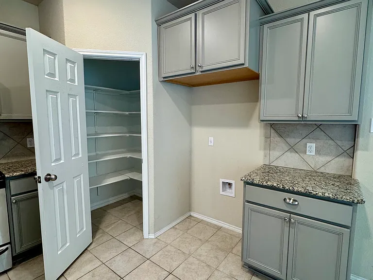 5300 Crossville Dr — Photo 8