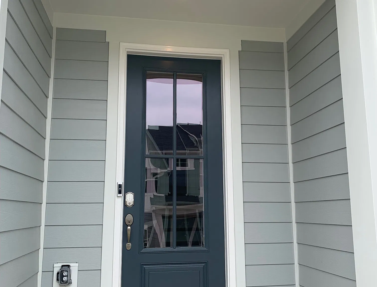 3 bed, 2.5 bath, 1727 sqft, $2,250 — Photo 3