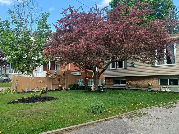 3rd image of 112 Borland St E
