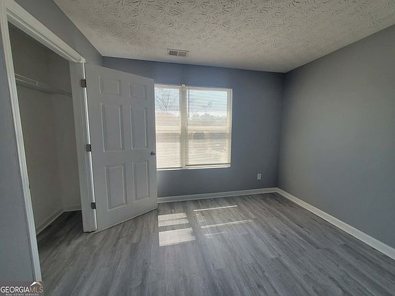 4th image of 17301 Waldrop Cv