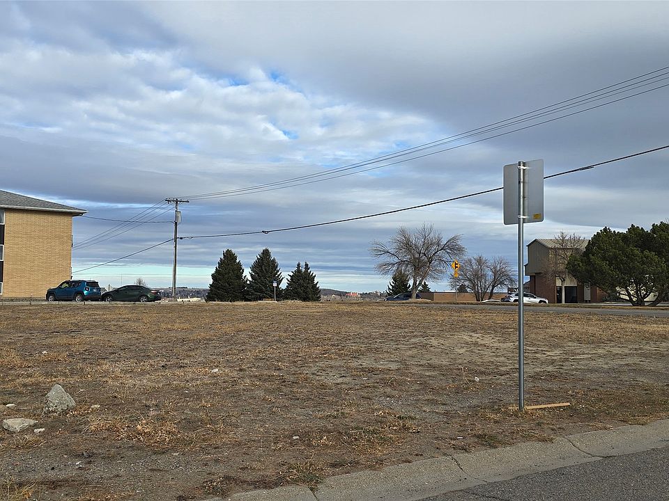 1st image of 275 15th Ave S