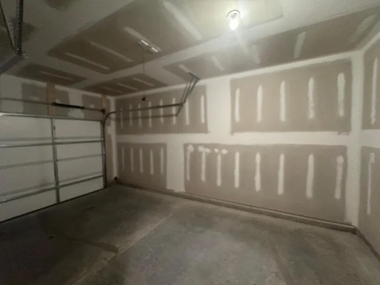 1112 Dakine Dr — Photo 23