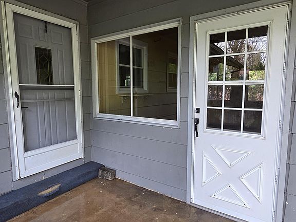 5th image of 124 Diana Rd