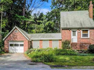 21 Castle Hill Rd, Pelham, NH 03076