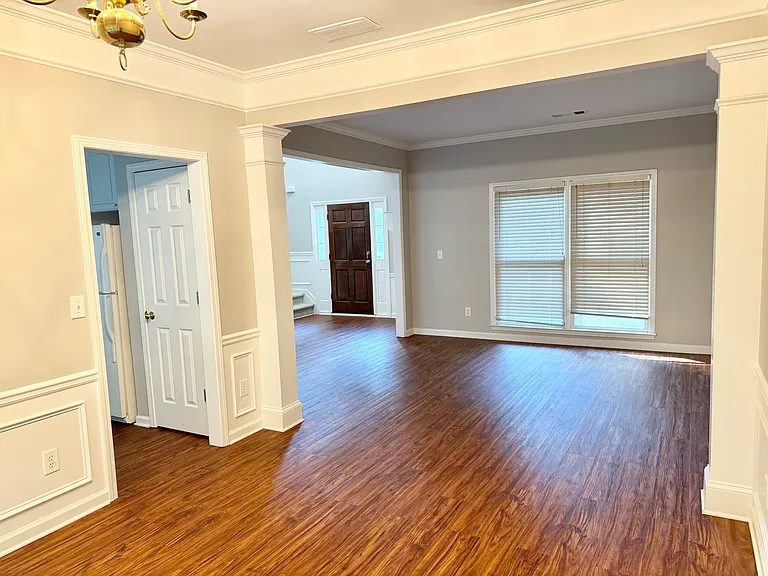 Living Room/Office