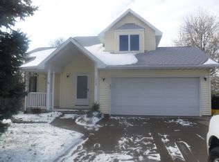 1532 Forest Rd, Coralville, IA 52241