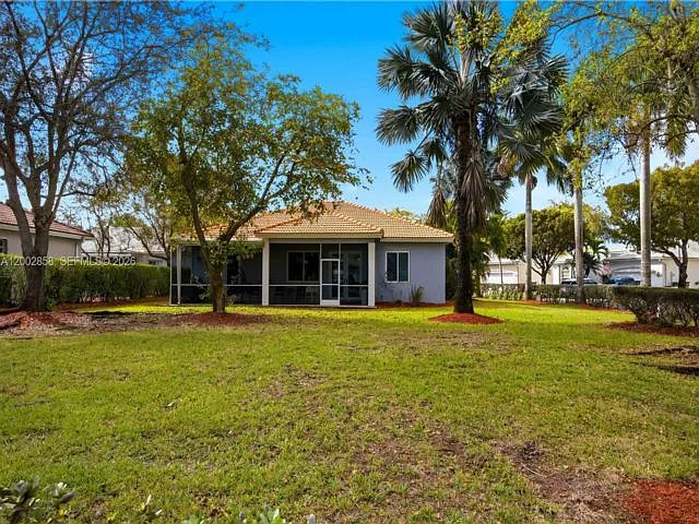 2615 SE 5th Ct — Photo 12