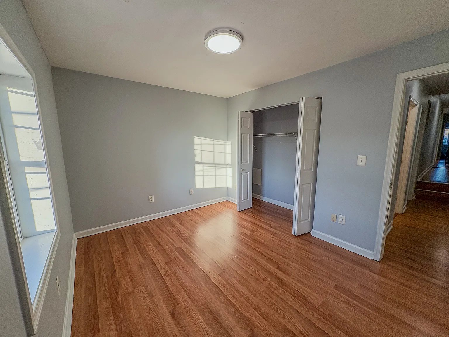 3 bed, $1,600 — Photo 4