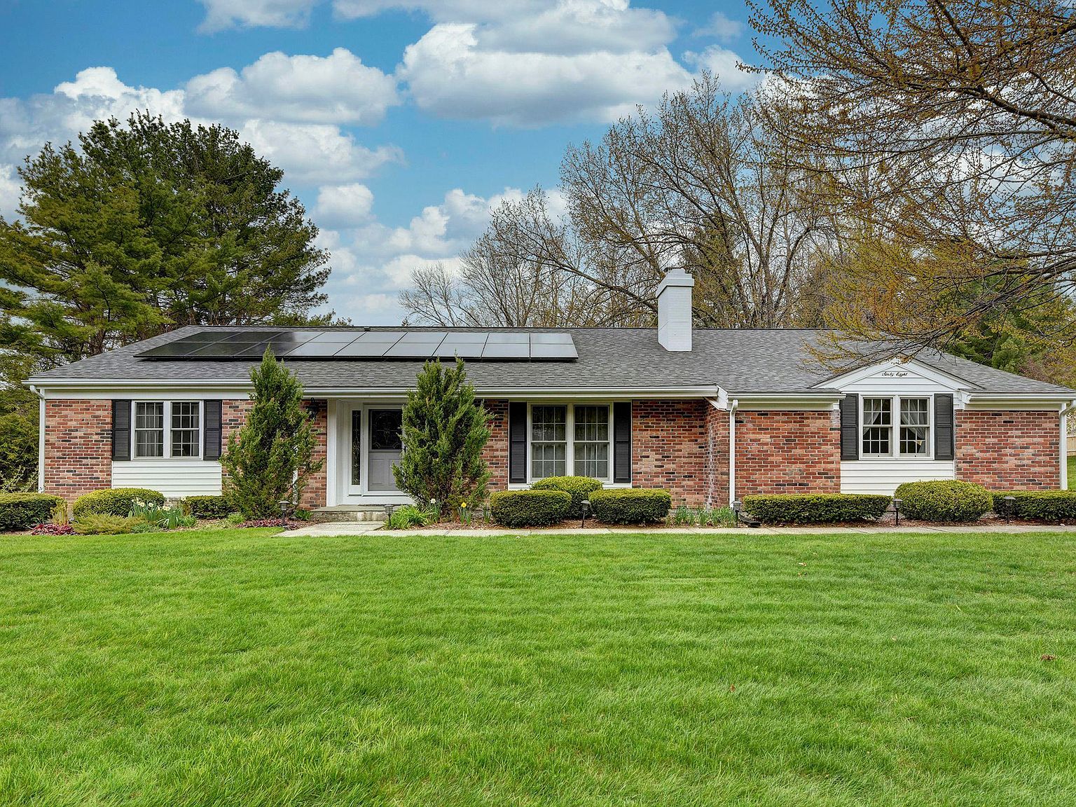 68 Gravesleigh Ter, Pittsfield, MA 01201 Zillow