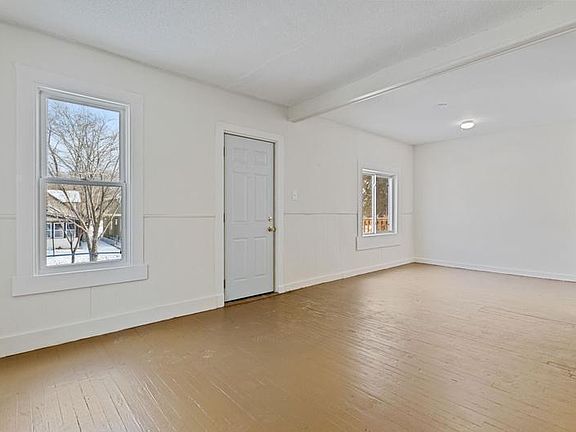 5th image of 3547 Lyndale Ave N
