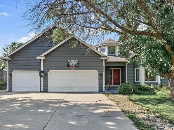 16609 Illinois Ave, Lakeville, MN 55044