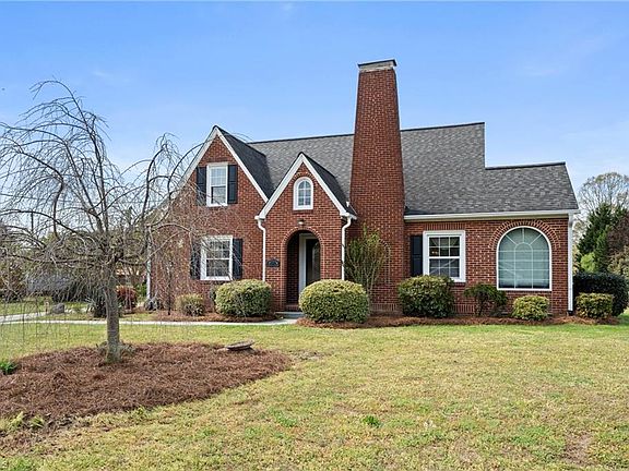 5th image of 430 N Leonard Rd