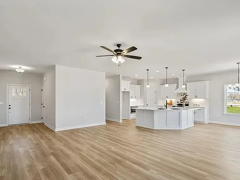 1405 Stoney Creek Church Rd — Photo 4