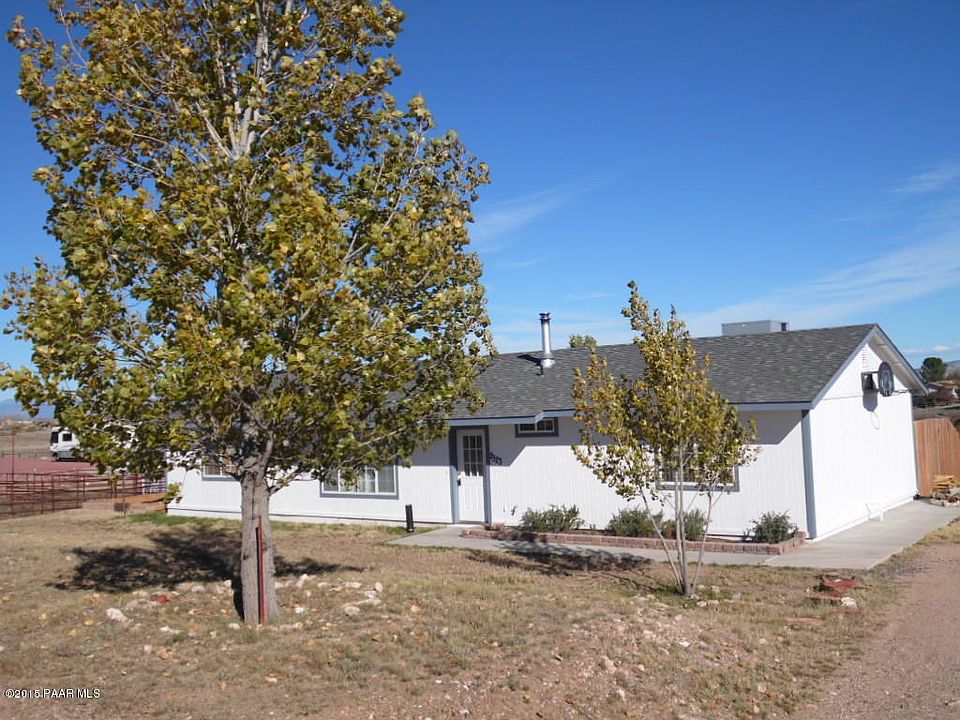1st image of 2323 N Yuma Dr