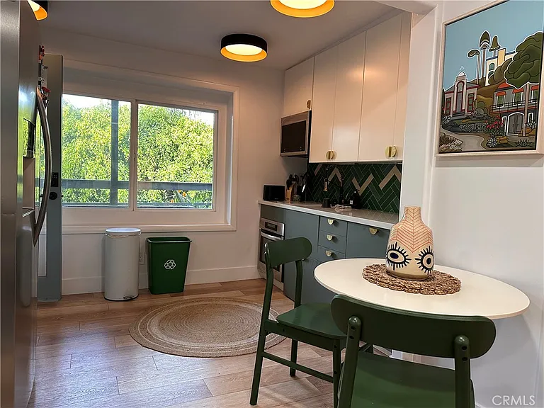 736 Griffith Pl — Photo 6