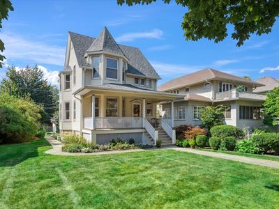 (Undisclosed Address), Oak Park, IL, 60302