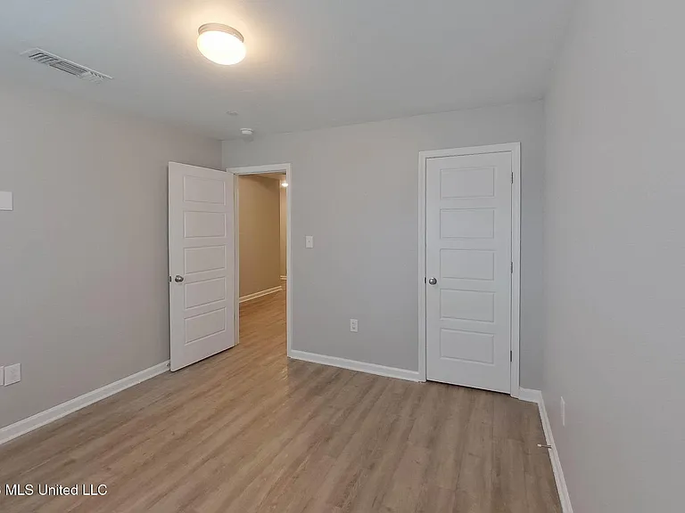 11502 Camden Court Cir — Photo 8