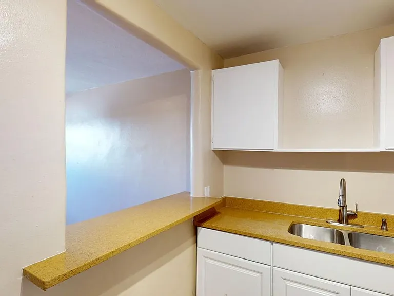 1450 Cerrillos Rd #3 — Photo 9