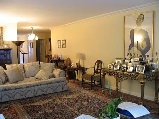 Rented by Anita Loewy, Inc | media 2