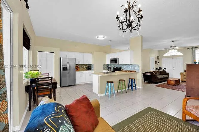 2405 SE 5th Ct — Photo 18