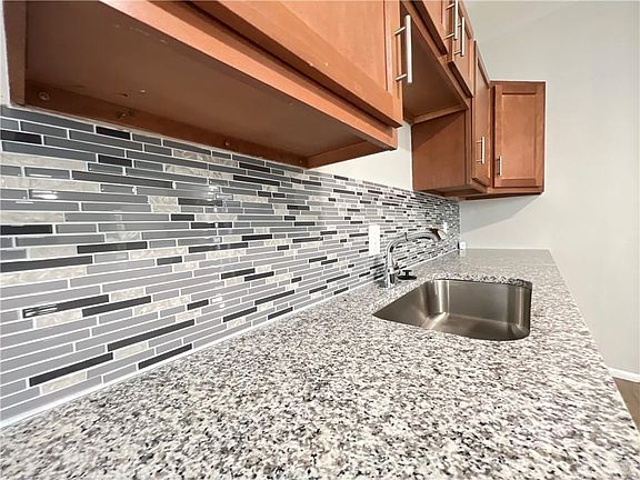 4th image of 4433 Colerain Ave