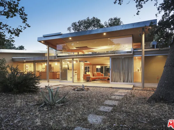 28821 Wagon Rd, Agoura Hills, CA 91301