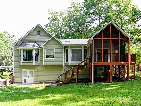 4th image of 2526 Lorne Ct SW