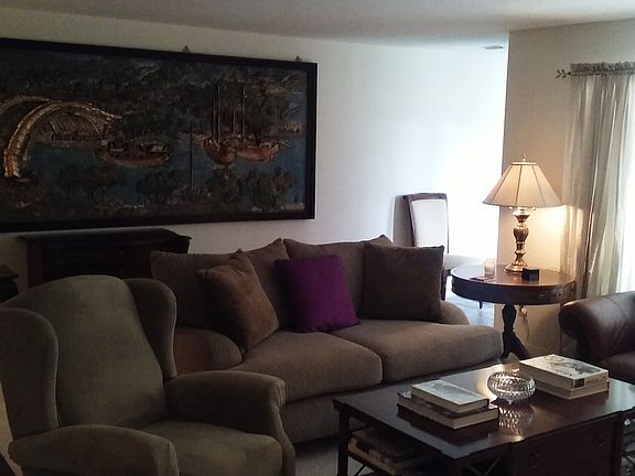 4th image of 1910 Seclusion Dr