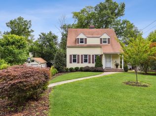 10 Valevue Rd, Madison, NJ 07940