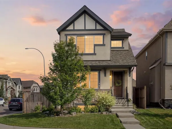 44 Marquis Line SE, Calgary, AB T3M 1Z5