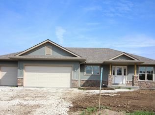 918 Horner Dr, Racine, WI 53402