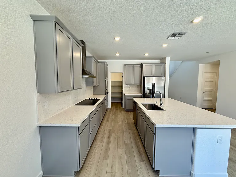 12696 Hereford Ave — Photo 6
