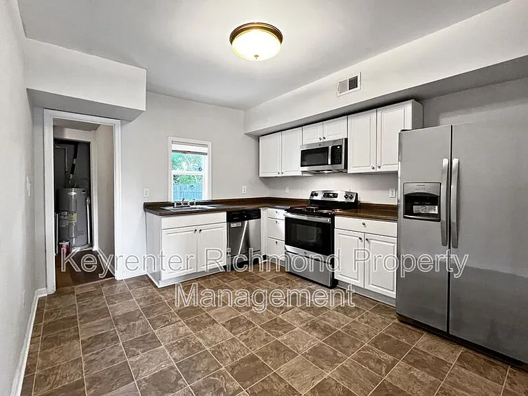 9 E 19th St — Photo 7